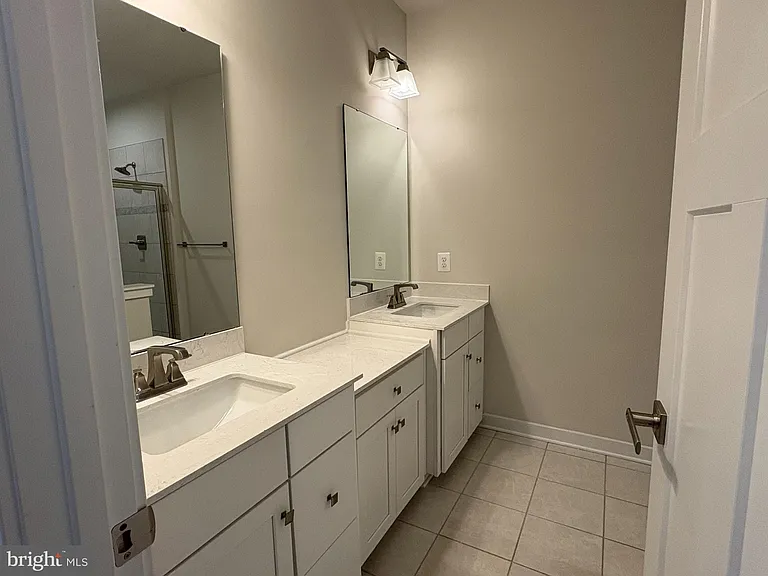8711 Shady Pines Dr — Photo 9