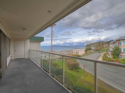 23600 6th Ave S, Des Moines, WA, 98198
