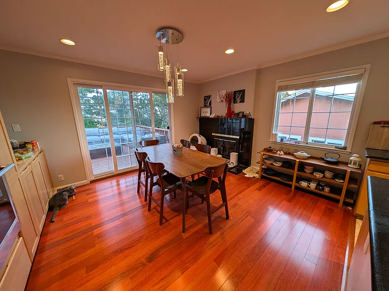 270 Amador Ave — Photo 6