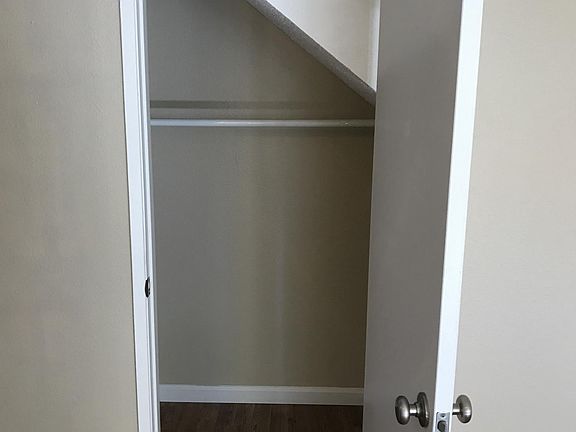 5th image of 4776 Lamont St APT 17