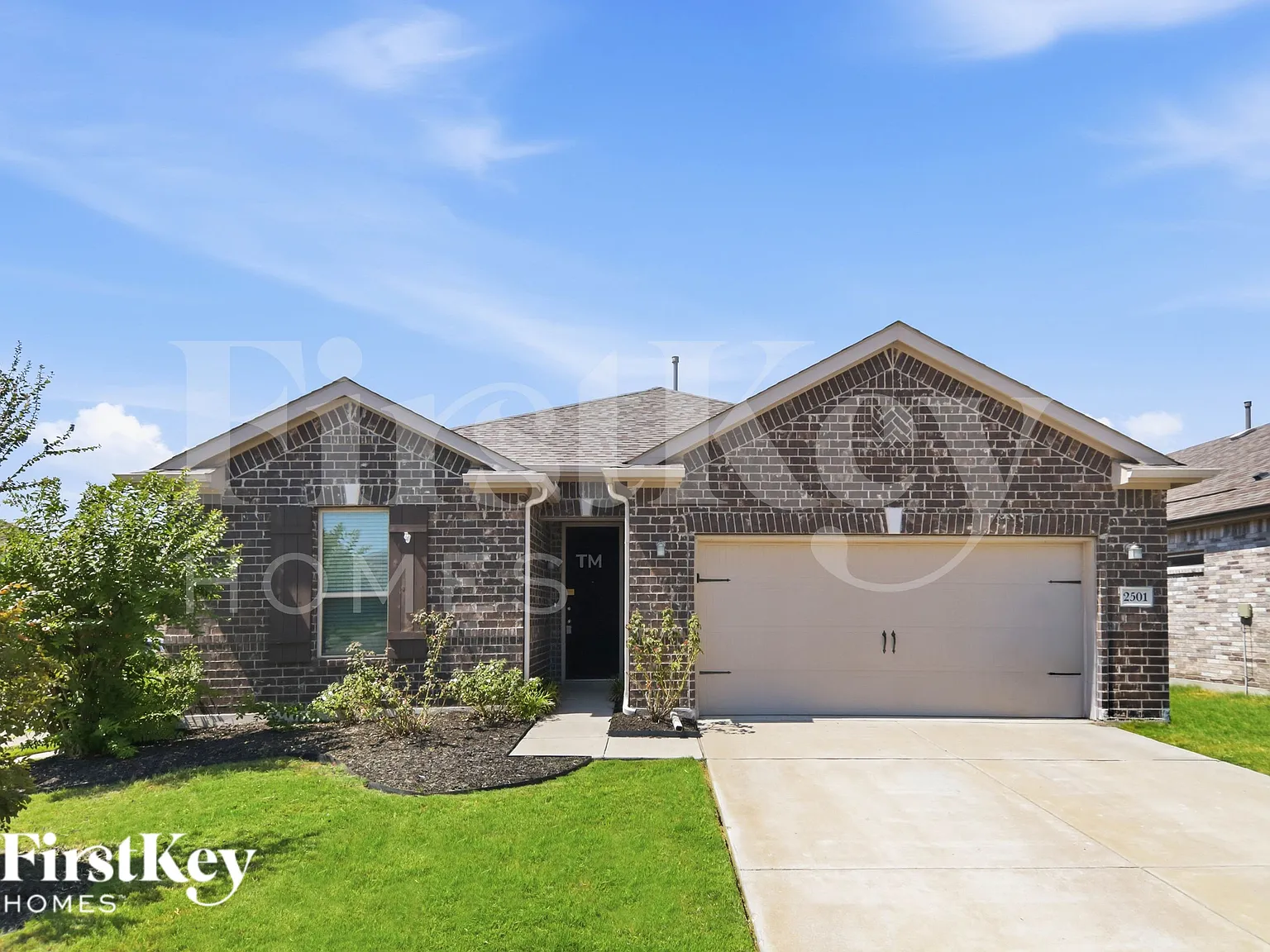 4 bed, 2.0 bath, 2203 sqft, $2,130 — Photo 1