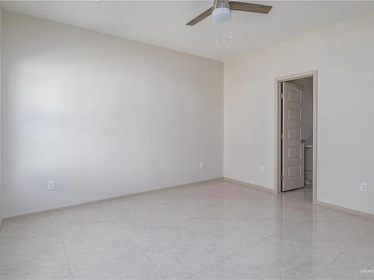 2114 Galveston Ave #2 — Photo 7