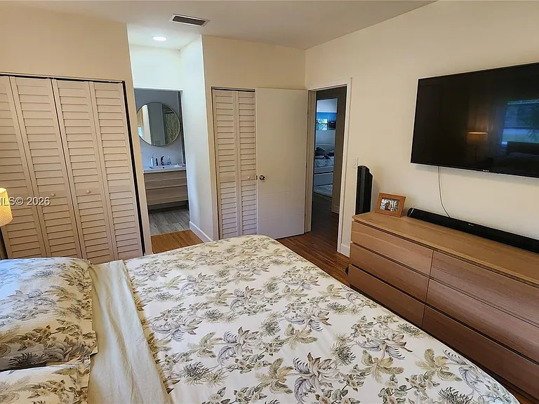 831 Plover Ave — Photo 11