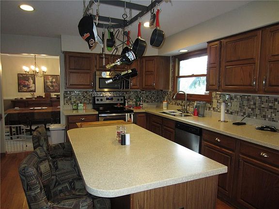 4th image of 10651 Misty Hollow Ln
