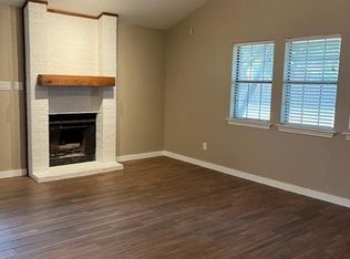 1112 Kathy Ln, Lewisville, TX 75067