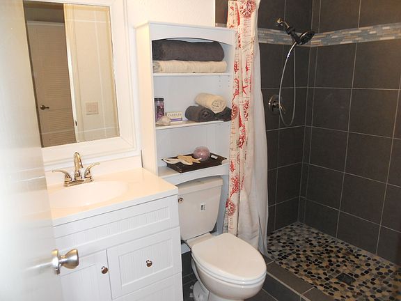 5th image of 2769 Olive Ct