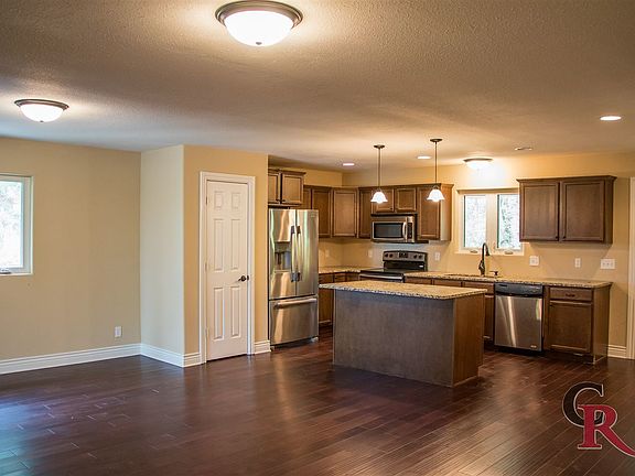 3rd image of 5217 Terra Heights Dr