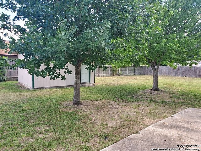 2nd image of 2507 Holly Hill Dr