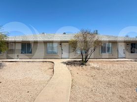 458 E Quail Ave