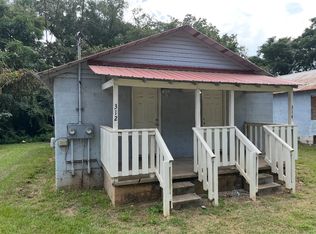 220 Wilkerson Dr, Anniston, AL 36201