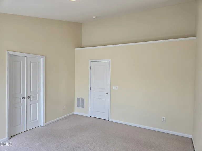 329 Kinellan Ln — Photo 22