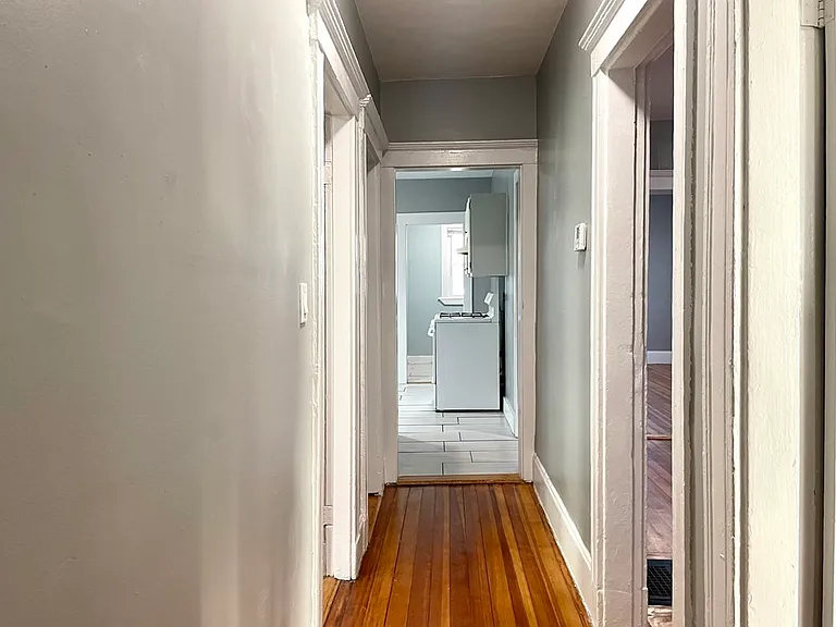 29 W Tremlett St #1 — Photo 10