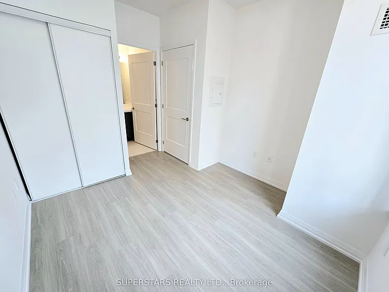 50 Dunfield Ave #814 — Photo 16