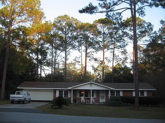 1st image of 233 SW Thurman Ter