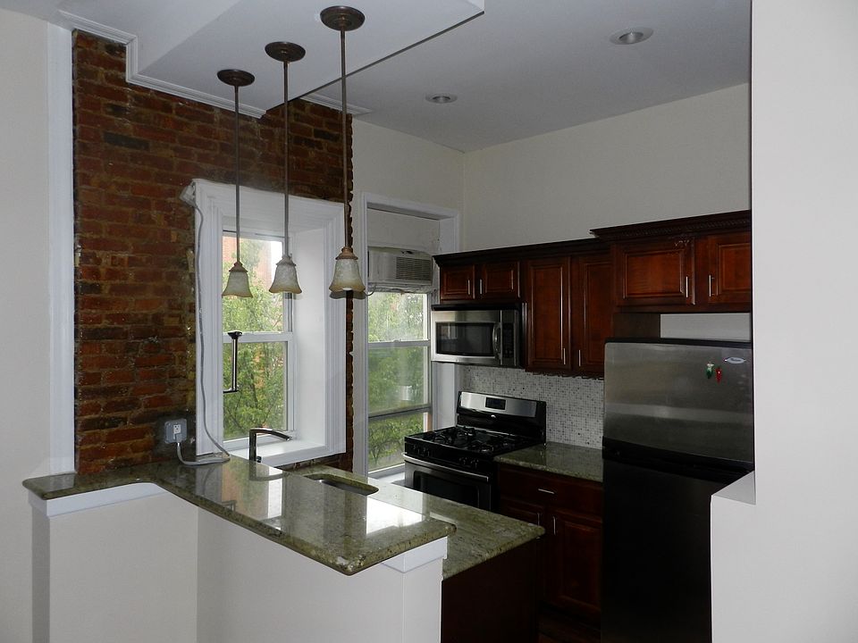 island kitchen 