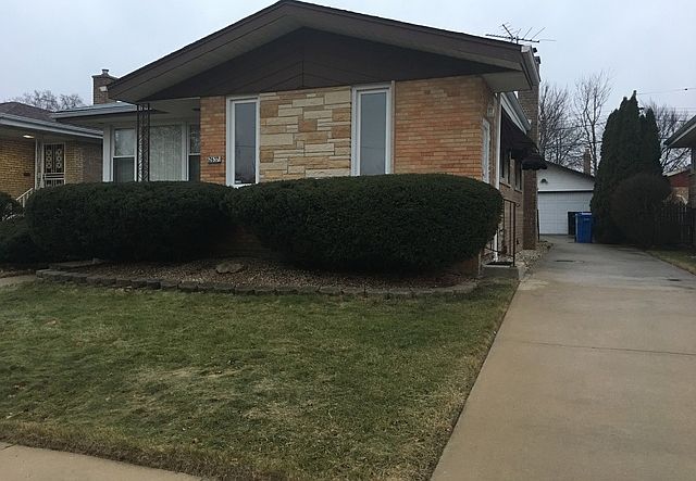 1st image of 2637 W 84th St