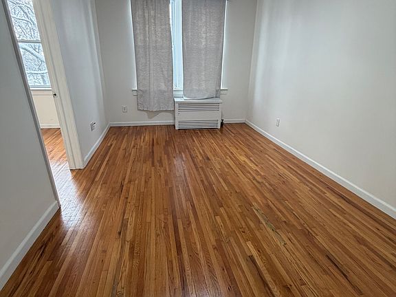 2nd image of 179 W 48th St APT 17