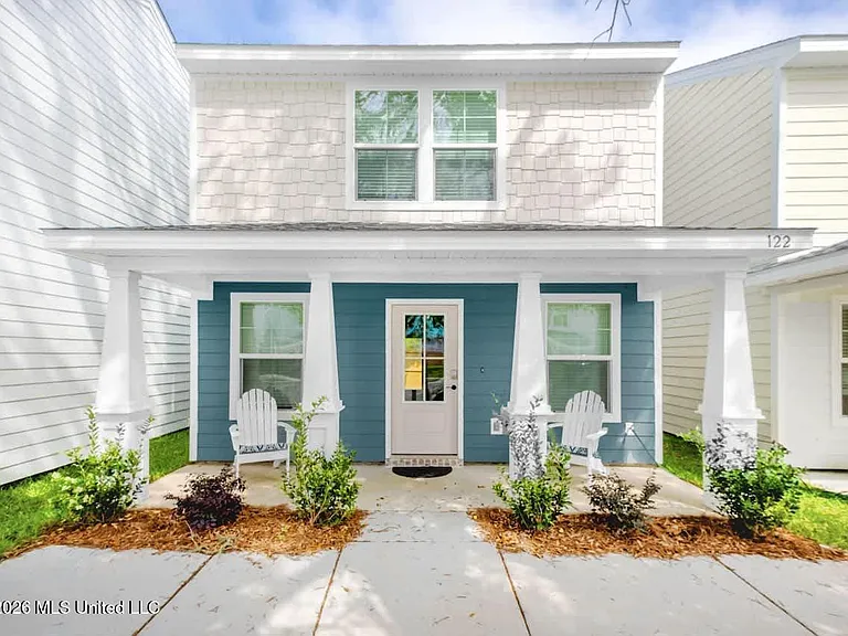 122 Coral Breeze Dr — Photo 1