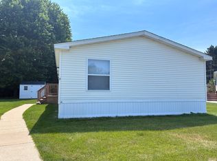 19 S Shetland Ct #3, Highland, MI 48357
