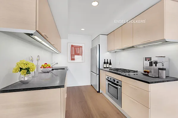 Rented by Engel & Völkers New York City | media 25