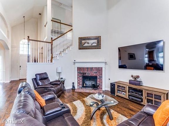 4th image of 4529R Corner Brook Ln