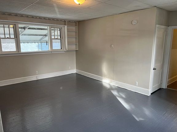 4th image of 105-107 Atlantic St #105-F1
