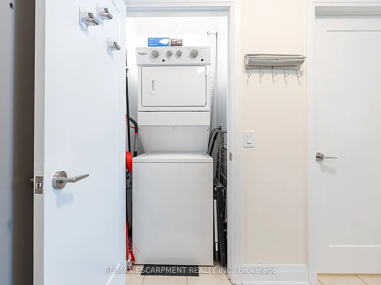 16 Concord Pl S #205 — Photo 19
