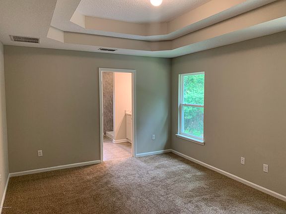 3rd image of 102 N Dolphin Ave