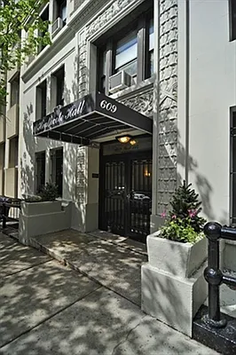 Rented by Corcoran | media 6