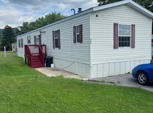 427 Greendown Acres Ln, Duncansville, PA
