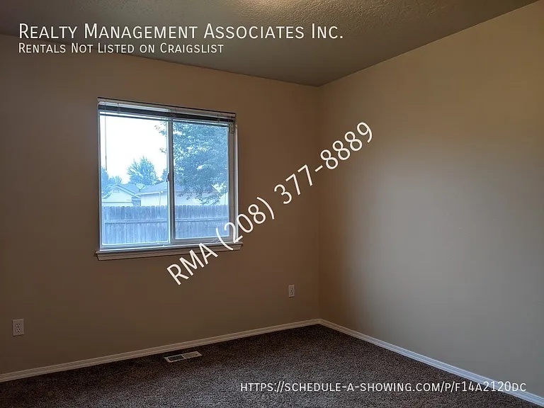 13426 W Acorn St — Photo 6