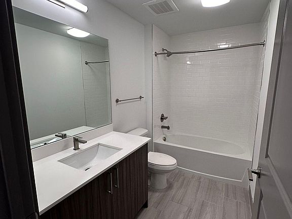 5th image of 139 NE 64th St #B