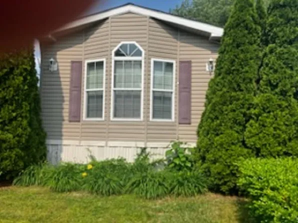 1661 Old Country Road #301, Riverhead, NY 11901