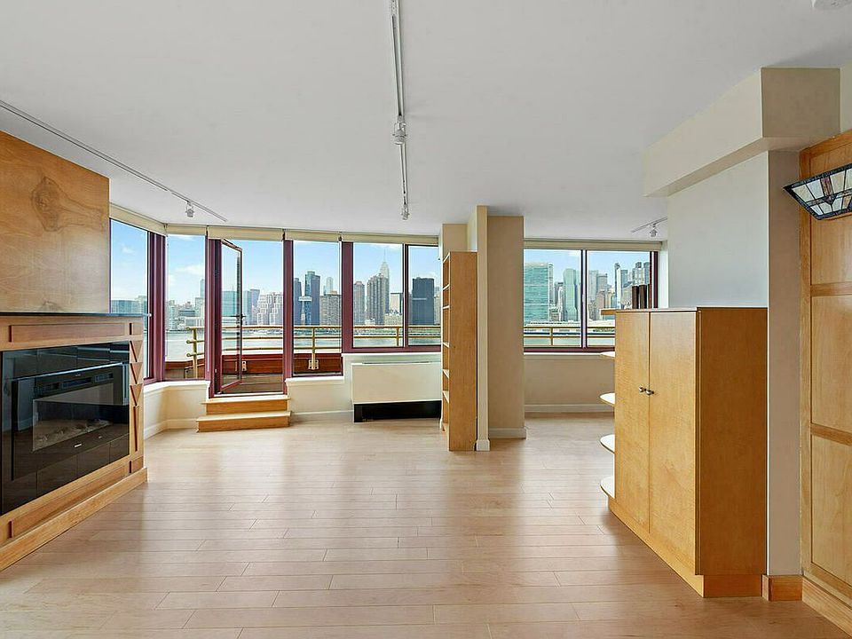 1st image of 4-74 48th Ave APT 14A