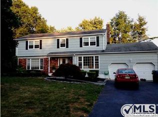 8 Lancaster Dr, Ocean, NJ 07712