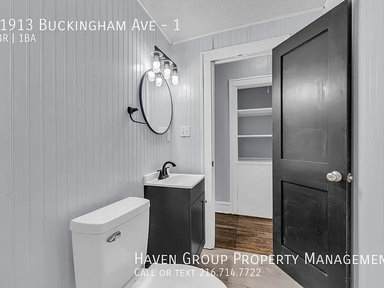 11913 Buckingham Ave #1 — Photo 17