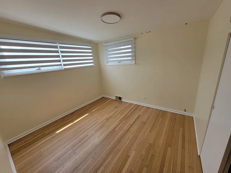 7822 W Carmen Ave — Photo 10