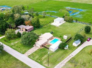 5720 Moore Rd, Santa Fe, TX 77517