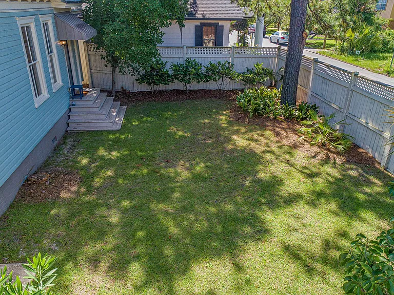 2506 Jefferson St — Photo 66