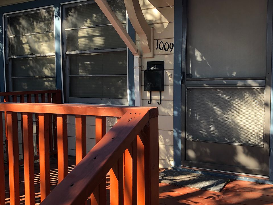 Front of unit with deck