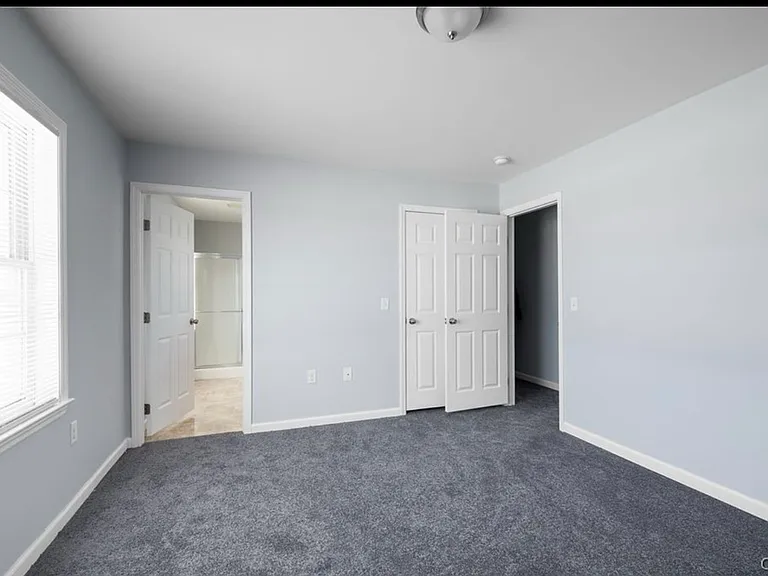 10043-10047 Ash St — Photo 33
