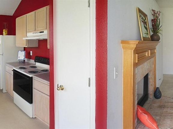 4th image of 3101 Levy Ln