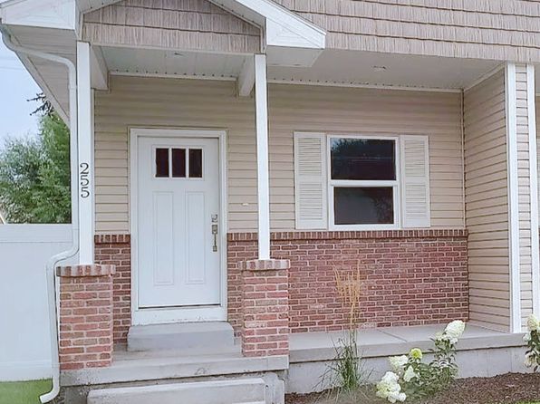 255 W 20th St