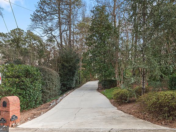 2nd image of 820 W Wesley Rd NW