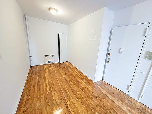 2nd image of 256 E 33rd St #3A