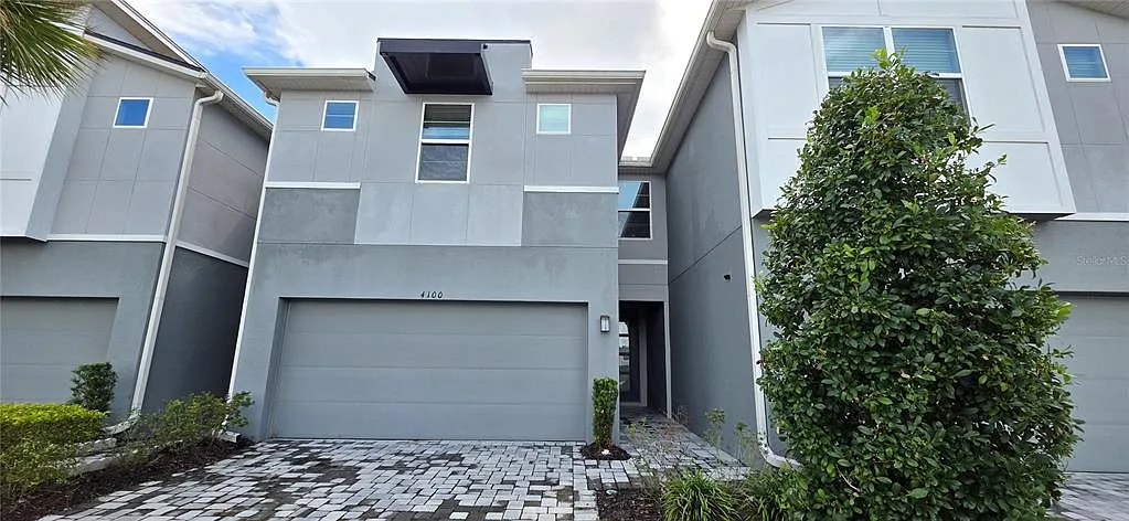 3 bed, 2.5 bath, 2230 sqft, $2,600 — Photo 2