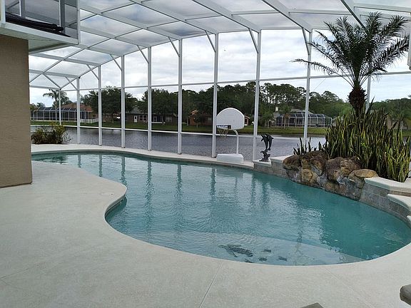 oversized pool and lanai