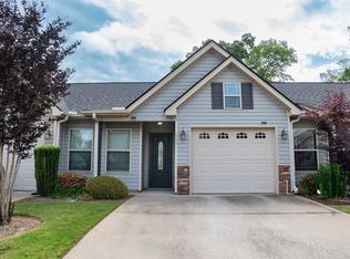 554 Wesberry Cir, Spartanburg, SC 29301