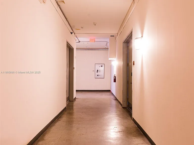 250 NW 23rd #405 — Photo 9