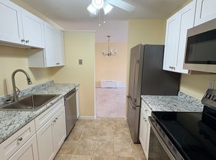 57 Westridge Rd Unit B9, New London, CT 06320
